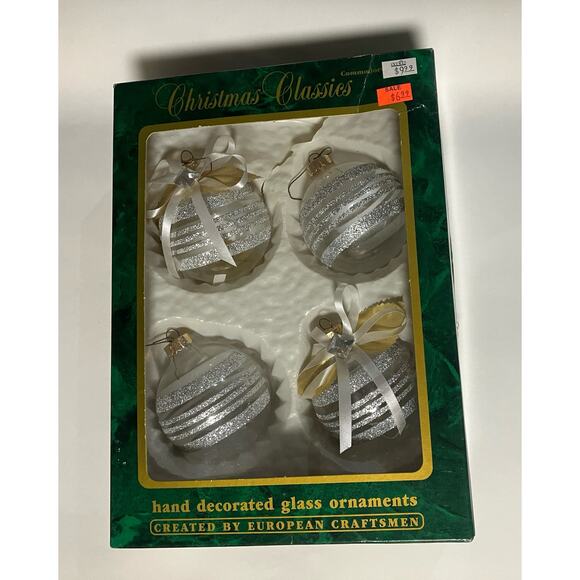 4 VTG Commodore Ornaments Christmas Classics Hand-Decorated European Stripe - Picture 7 of 10
